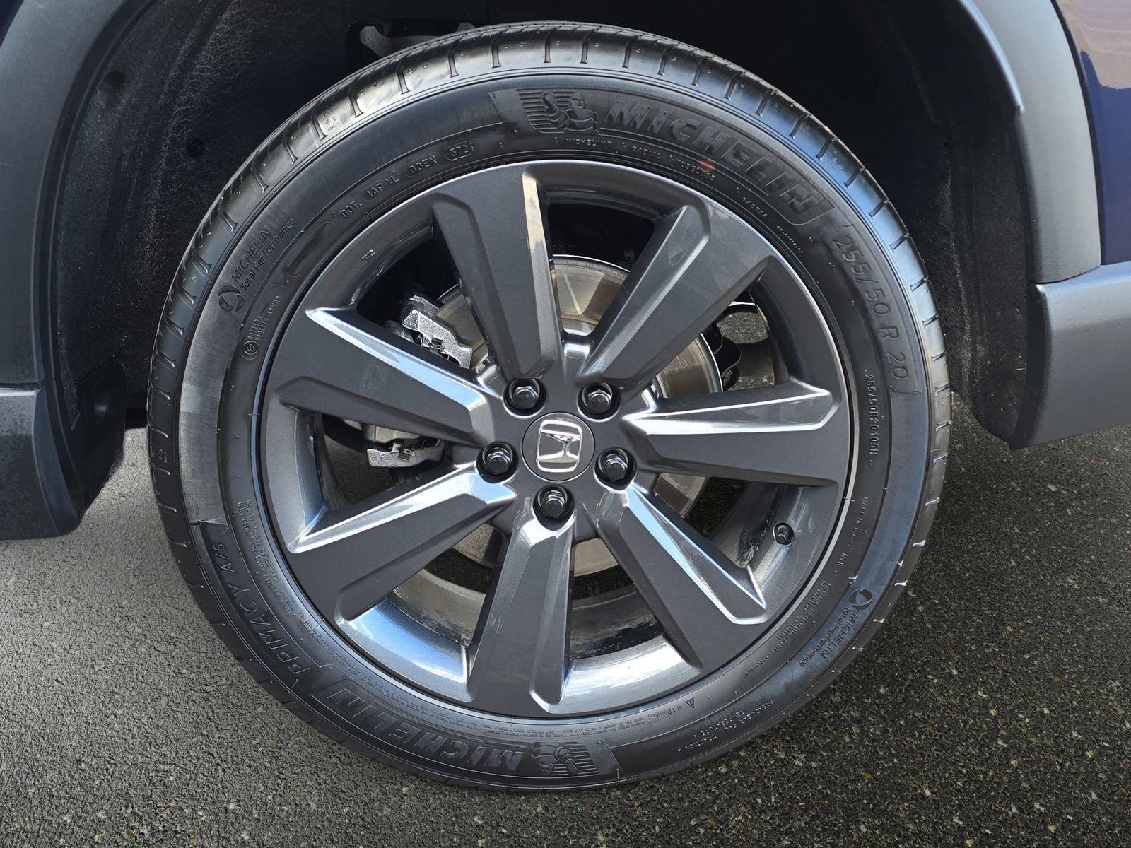 Certified 2025 Honda Pilot Sport image 30