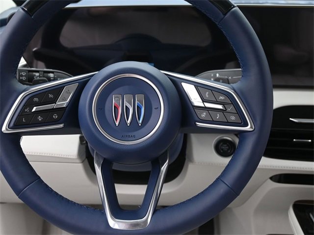 Certified 2025 Buick Enclave Avenir image 30