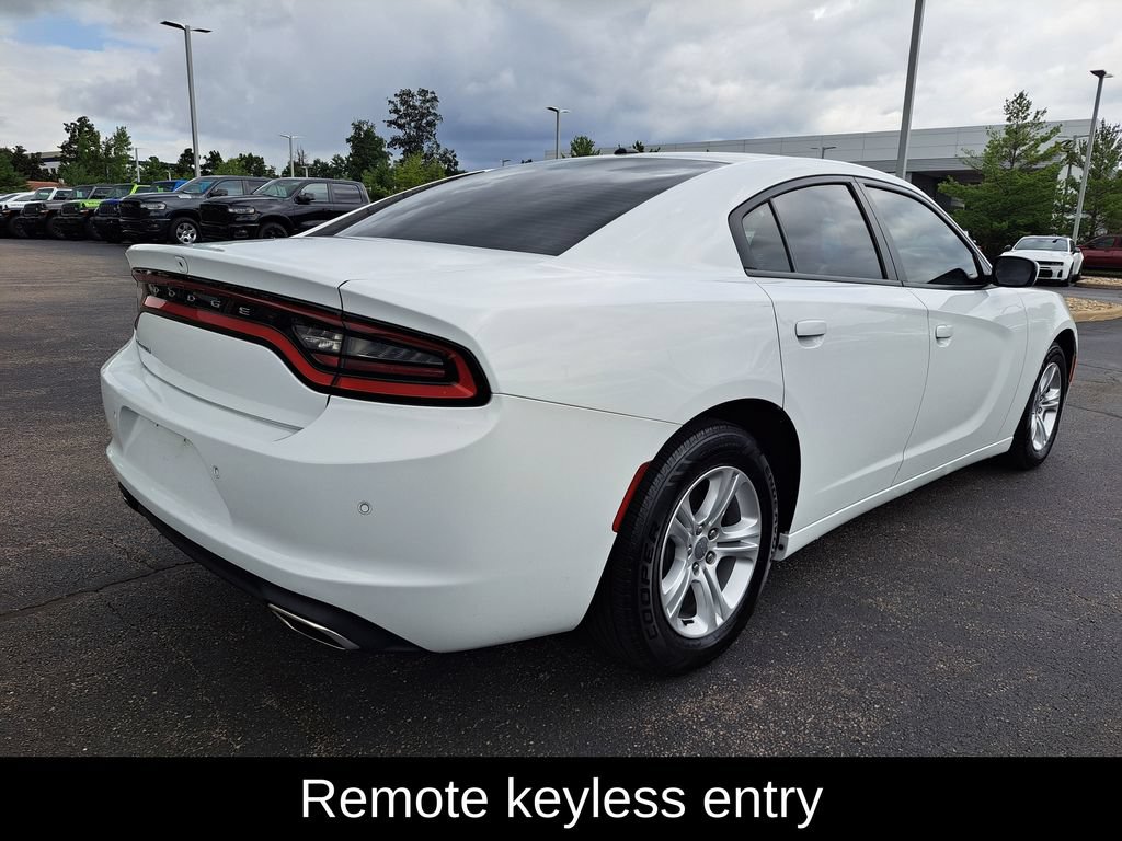 Used 2020 Dodge Charger SXT RWD image 3