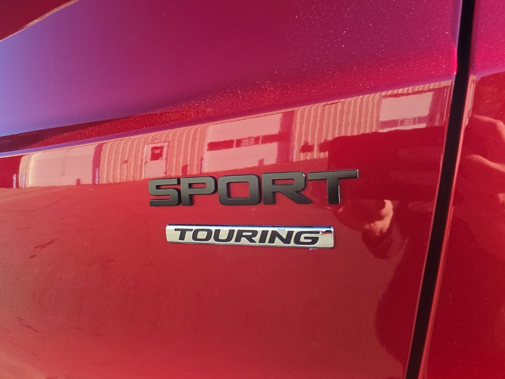 Used 2025 Honda CR-V Sport Touring image 8