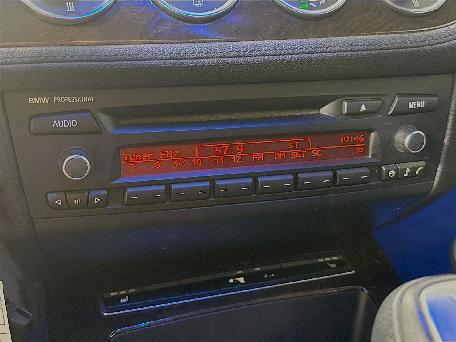 Used 2011 BMW Z4 sDrive30i image 9