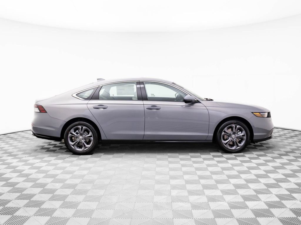 Certified 2025 Honda Accord EX-L image 6