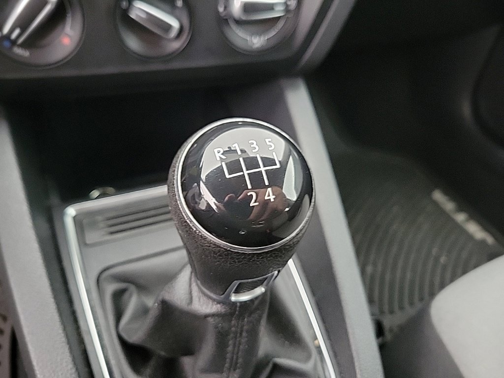 Used 2017 Volkswagen Jetta S FWD image 8
