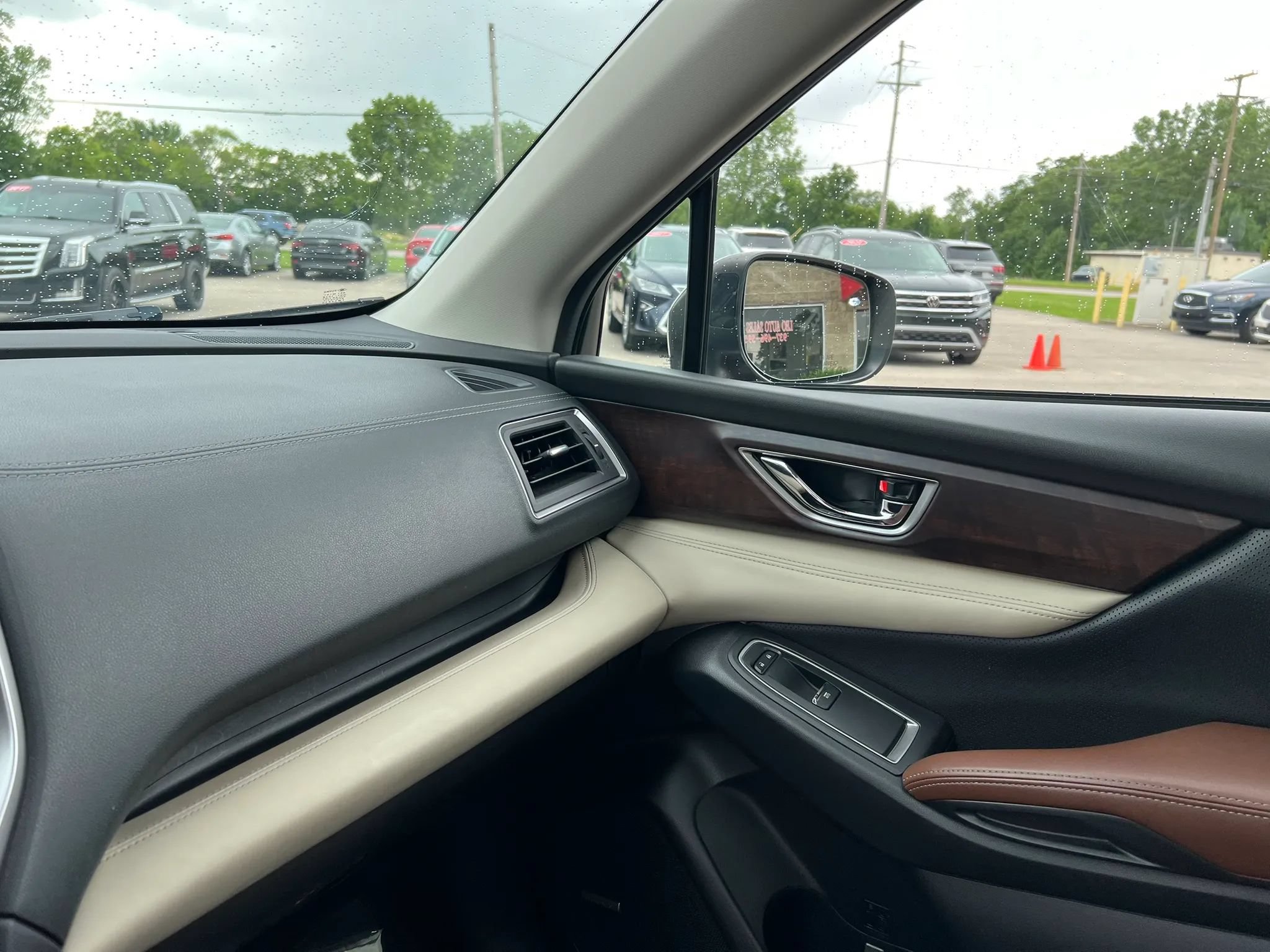 Used 2019 Subaru Ascent Touring AWD/4WD image 18