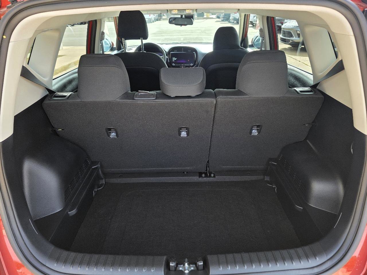 Used 2025 Kia Soul S FWD image 24