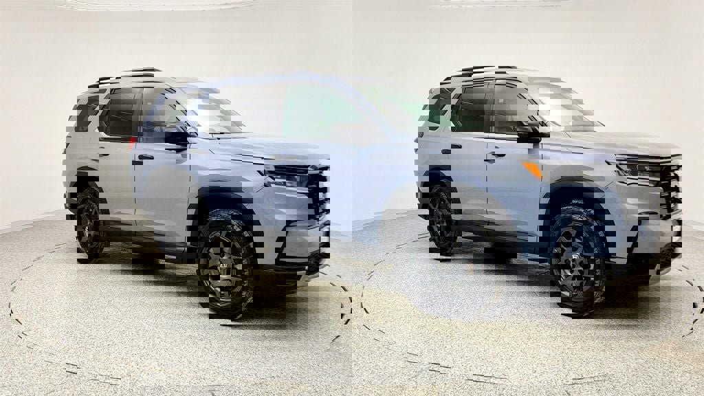 Used 2024 Honda Pilot TrailSport image 3