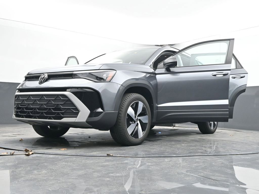 Used 2025 Volkswagen Taos S image 62