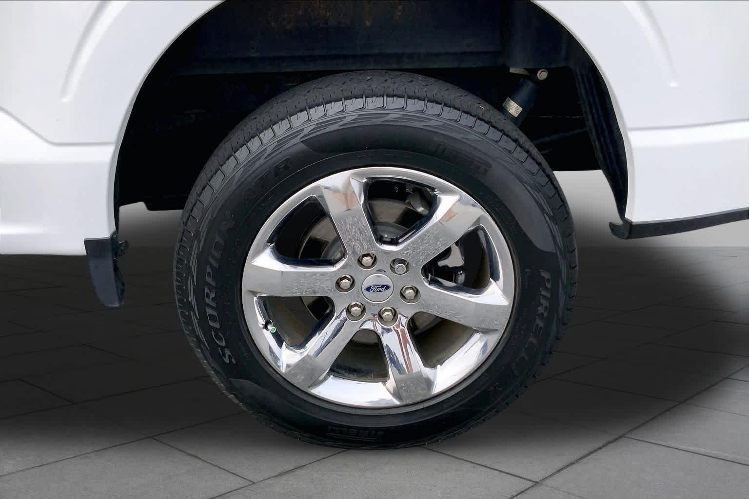 Used 2023 Ford F150 Lariat w/ Trailer Tow Package AWD/4WD image 10