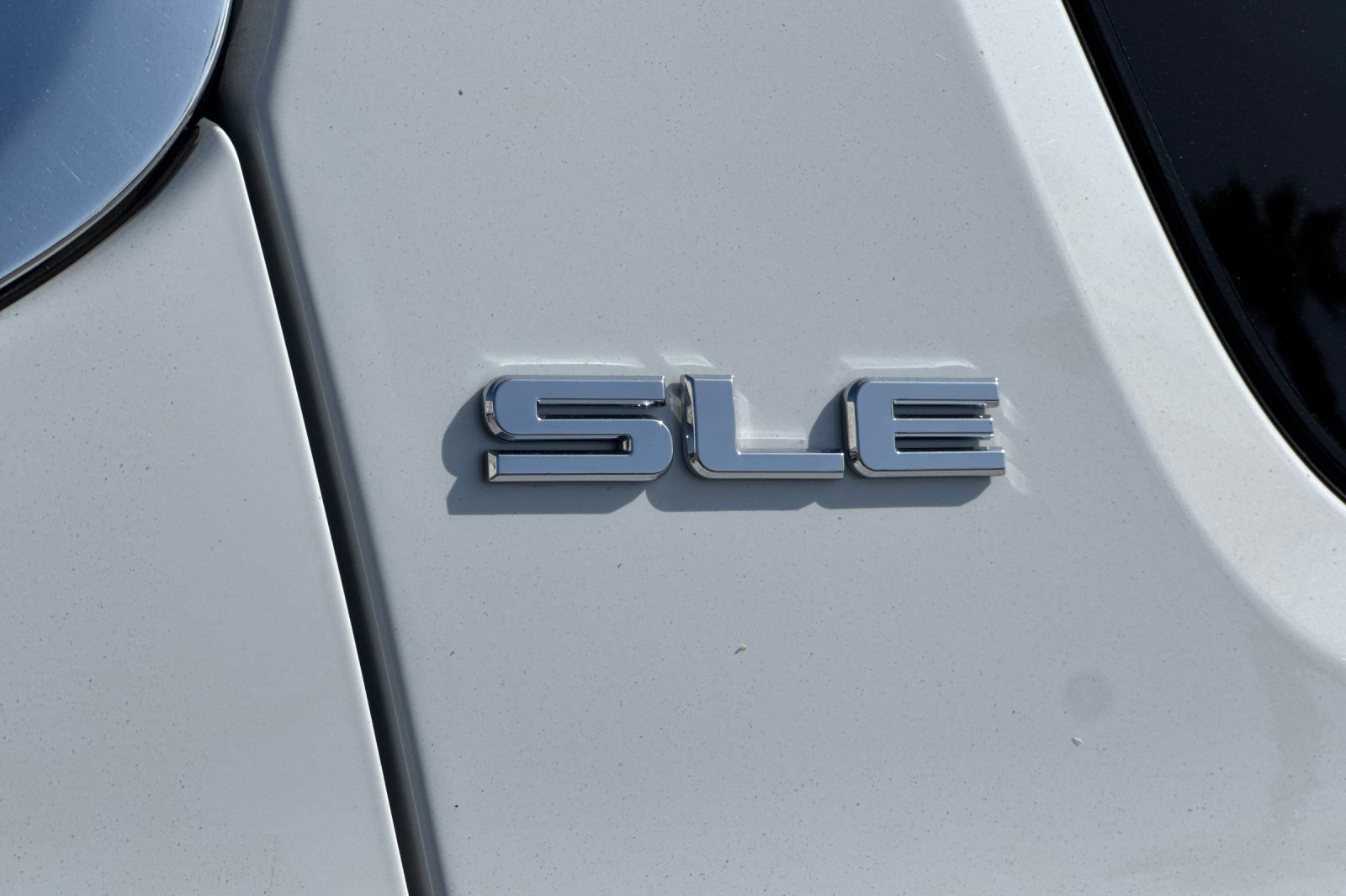 Used 2019 GMC Acadia SLE FWD image 21