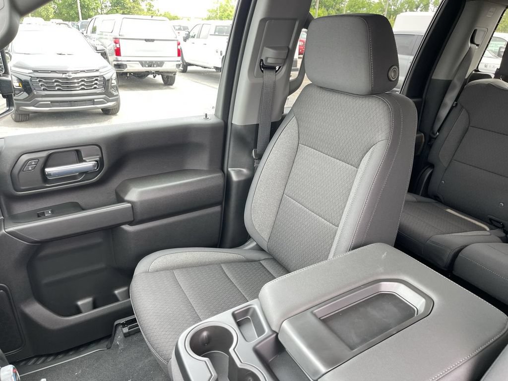 New 2026 Chevrolet Silverado 2500 Custom w/ Custom Value Package AWD/4WD image 23
