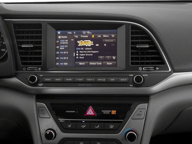 Used 2018 Hyundai Elantra SE w/ Cargo Package FWD image 13