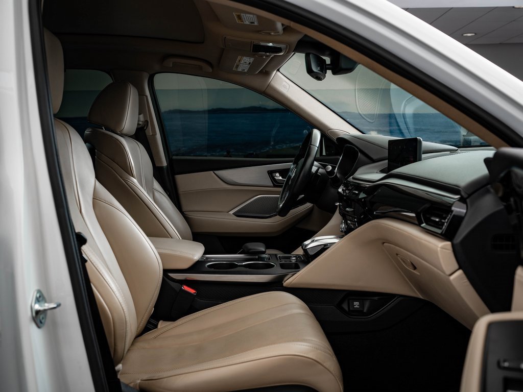 Certified 2023 Acura MDX FWD w/ Technology Package image 24