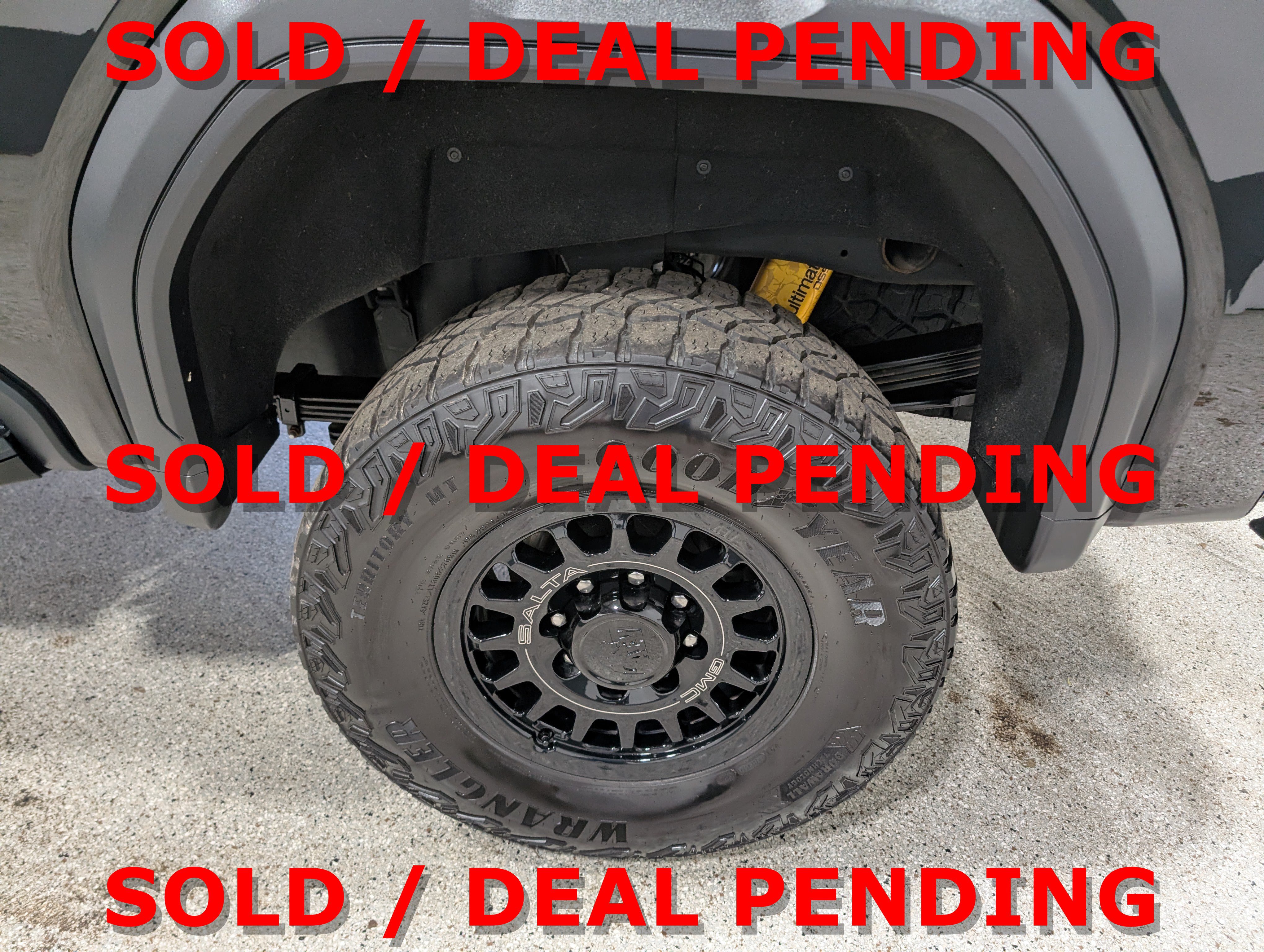 Used 2025 GMC Sierra 2500 AT4X w/ AT4X AEV Edition AWD/4WD image 13