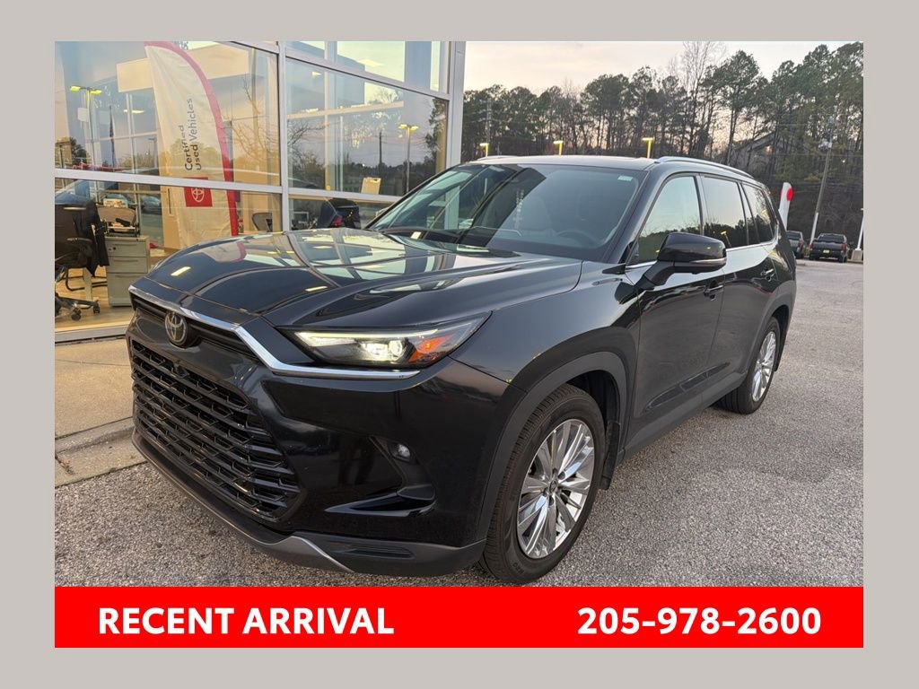 Used 2024 Toyota Grand Highlander Platinum image 1