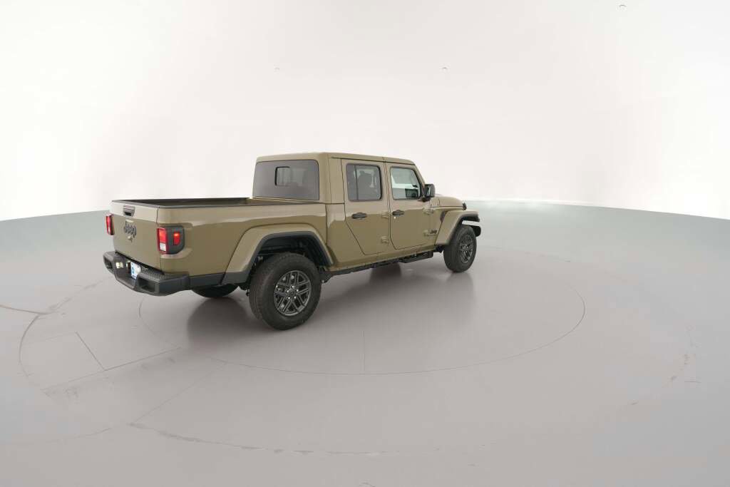 New 2026 Jeep Gladiator Sport image 12