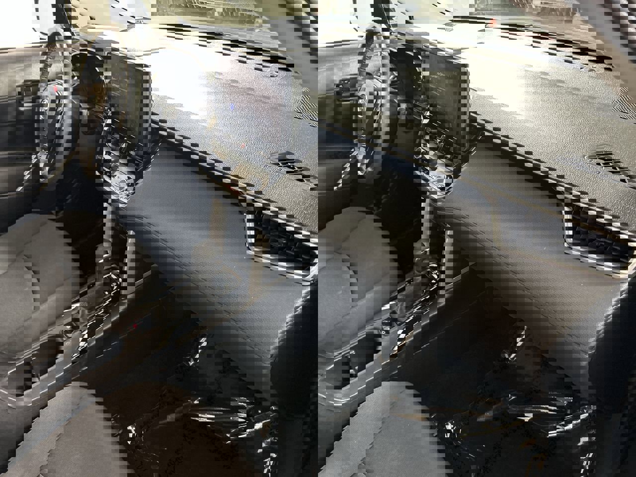 Used 2023 Toyota Corolla Cross LE image 26