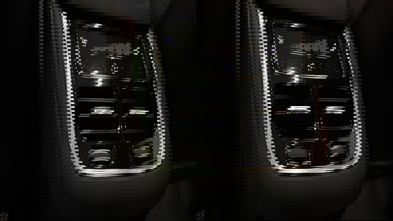 Used 2026 Volvo XC90 B5 Plus w/ Protection Package image 28