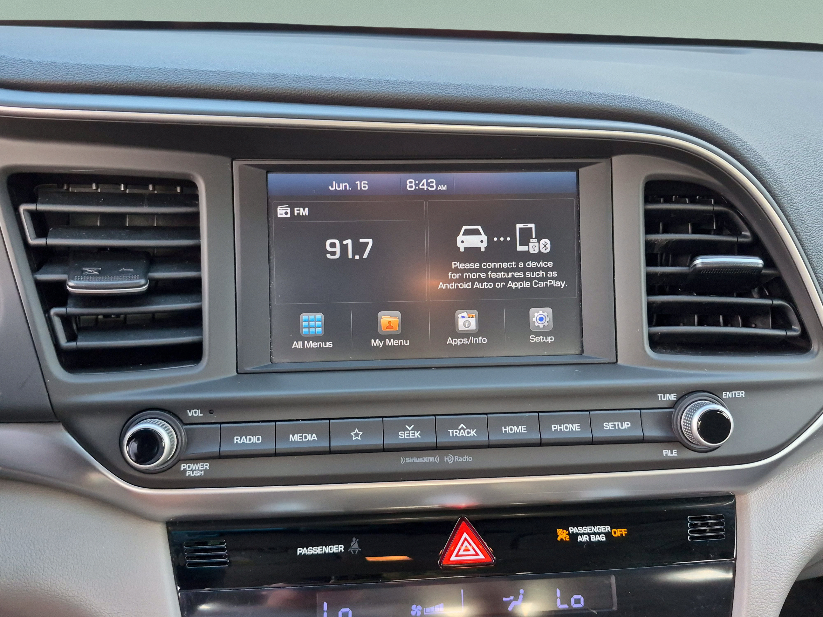 Used 2020 Hyundai Elantra SEL FWD image 22