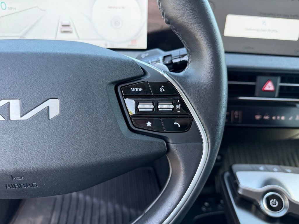 Used 2024 Kia EV6 Light AWD/4WD image 19