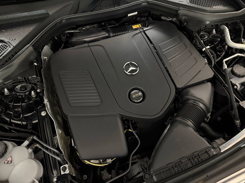 Used 2026 Mercedes-Benz GLC 300 4MATIC image 37