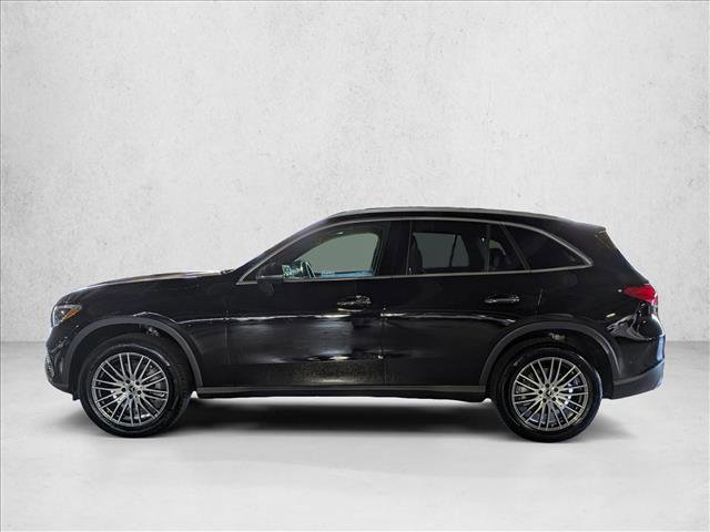 Certified 2025 Mercedes-Benz GLC 300 image 11