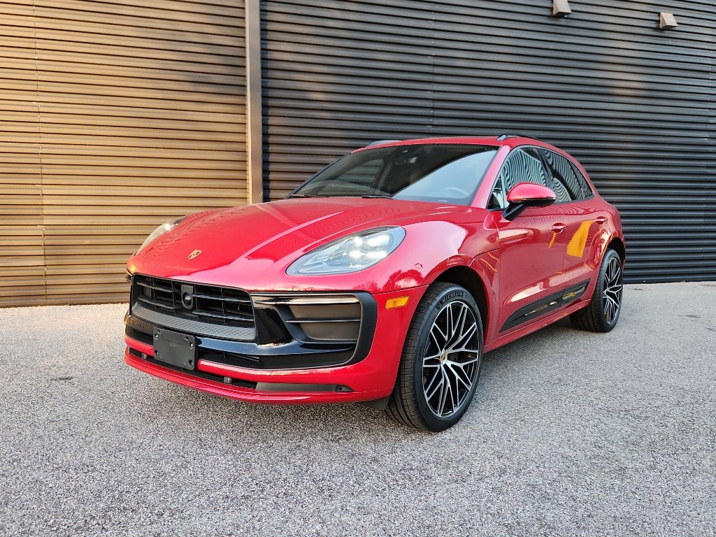 Certified 2024 Porsche Macan