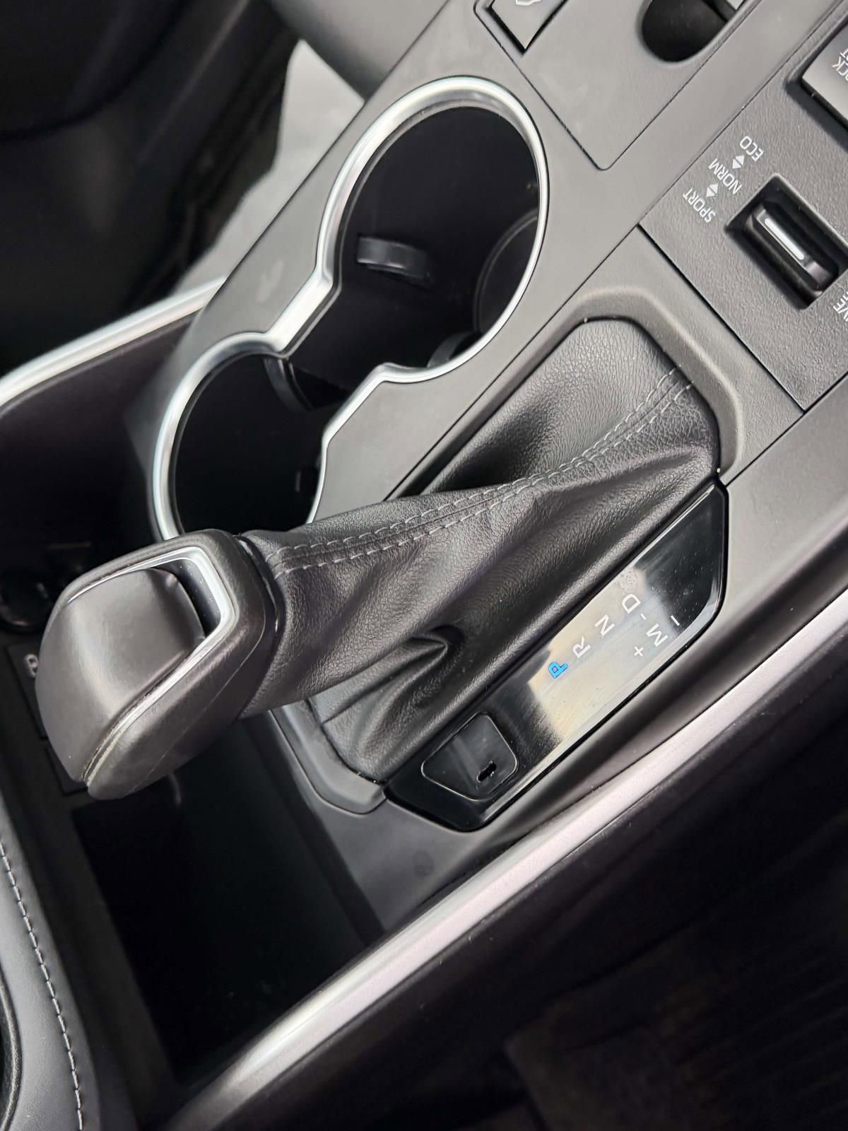 Used 2023 Toyota Highlander XLE image 26