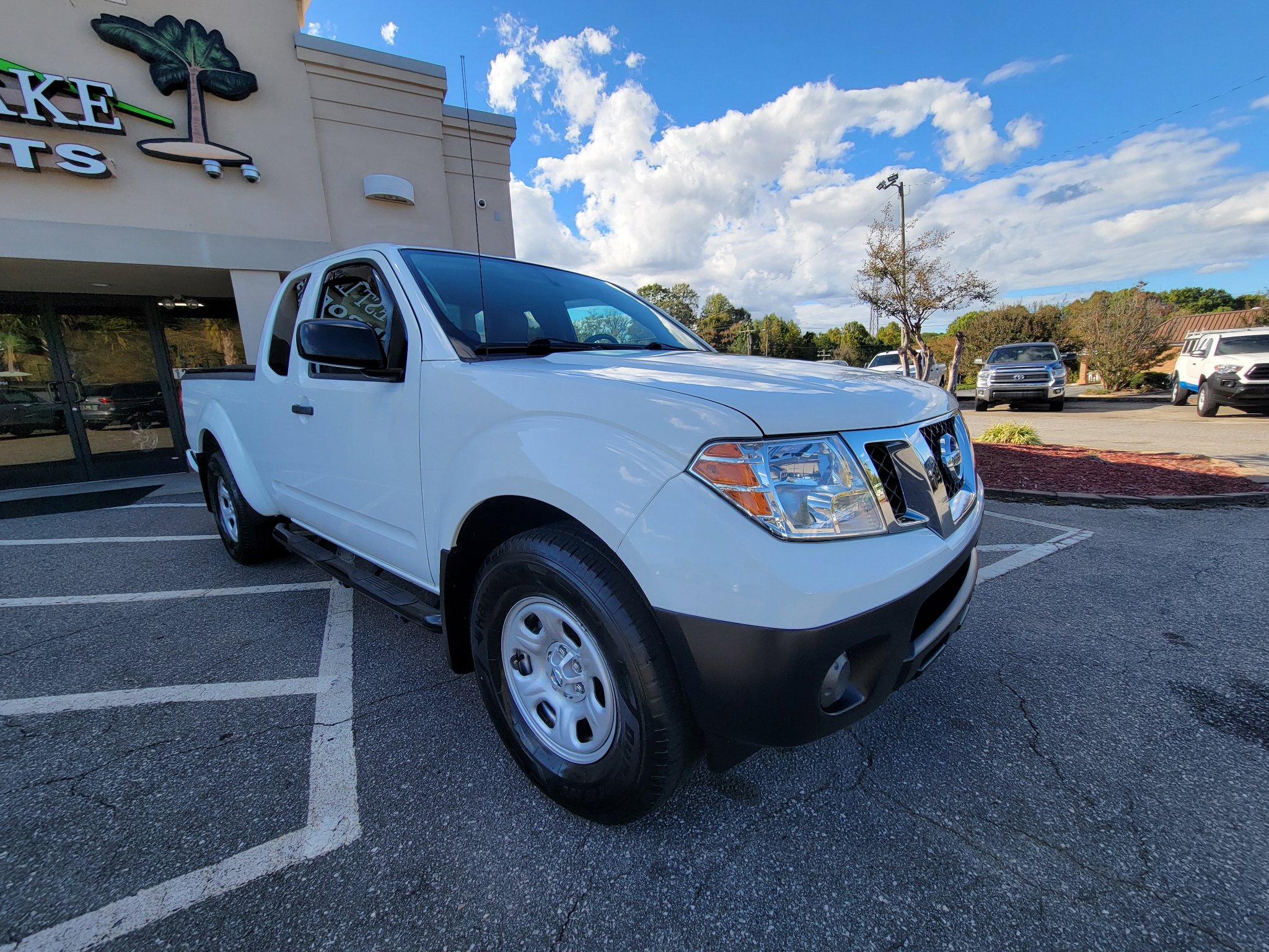 Used 2020 Nissan Frontier S w/ S Utility Package image 3