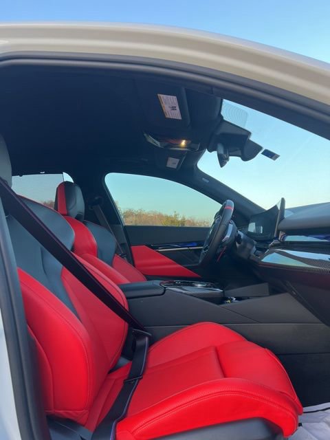 Used 2026 BMW M5 w/ Carbon Package image 24