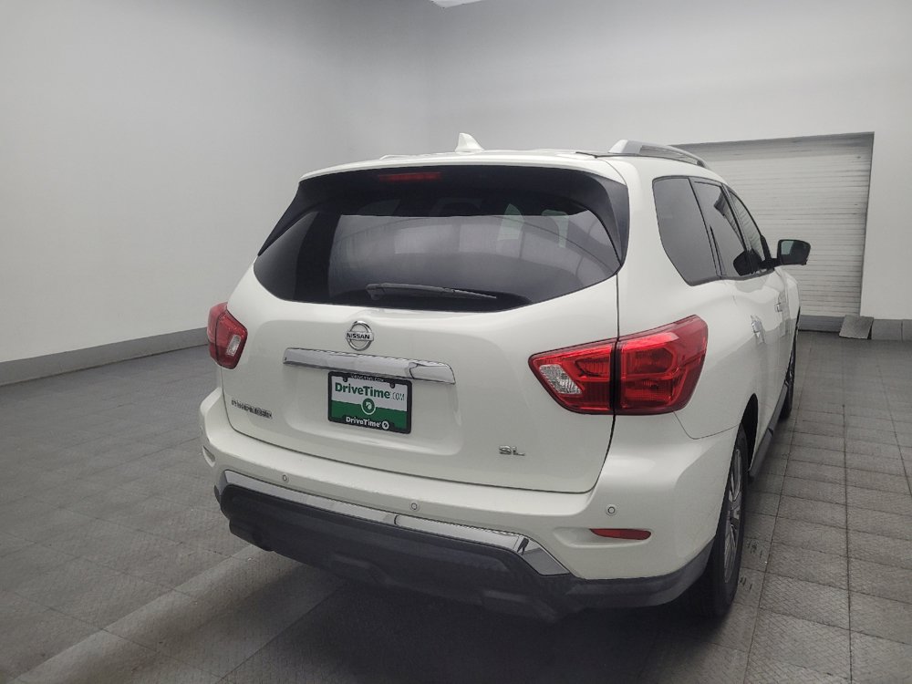 Used 2020 Nissan Pathfinder SL FWD image 9