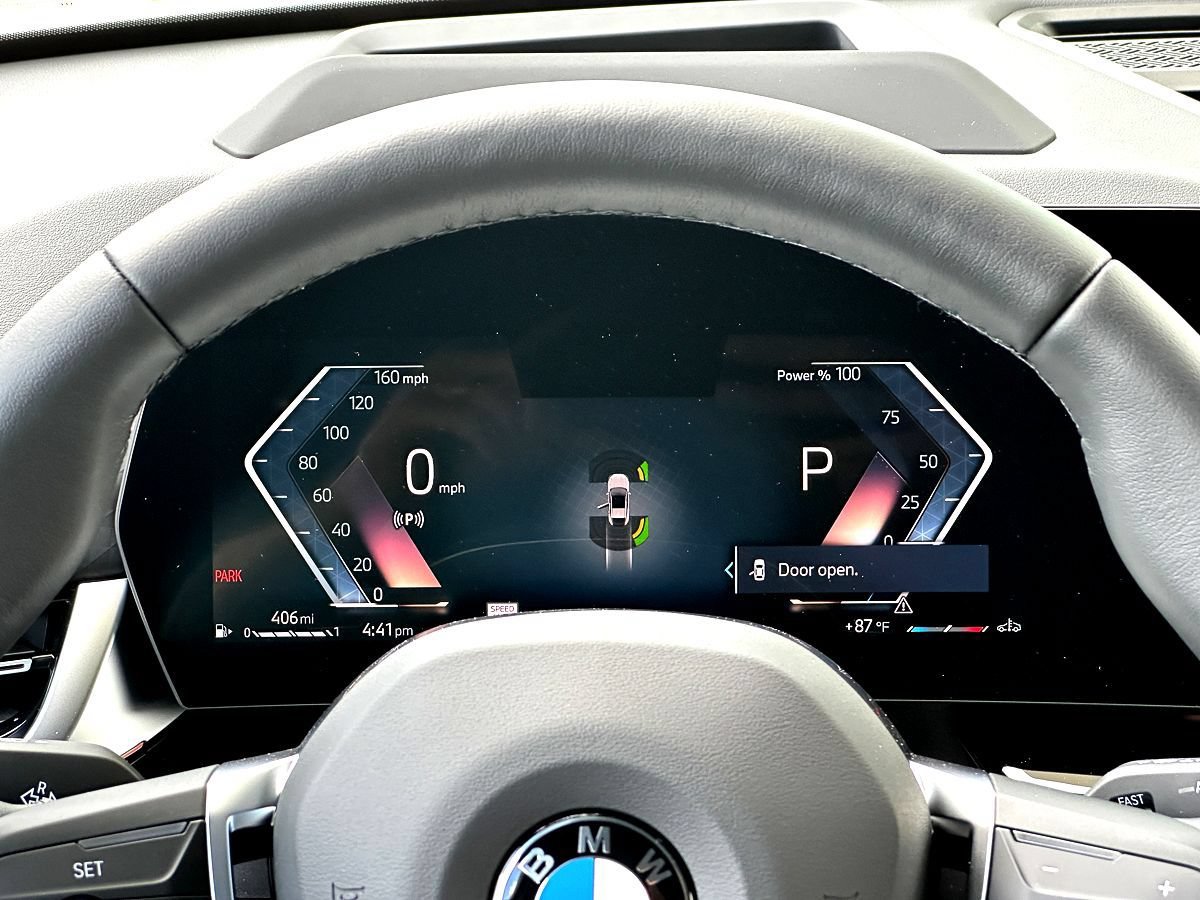 New 2026 BMW X2 xDrive28i w/ Technology Package AWD/4WD image 17
