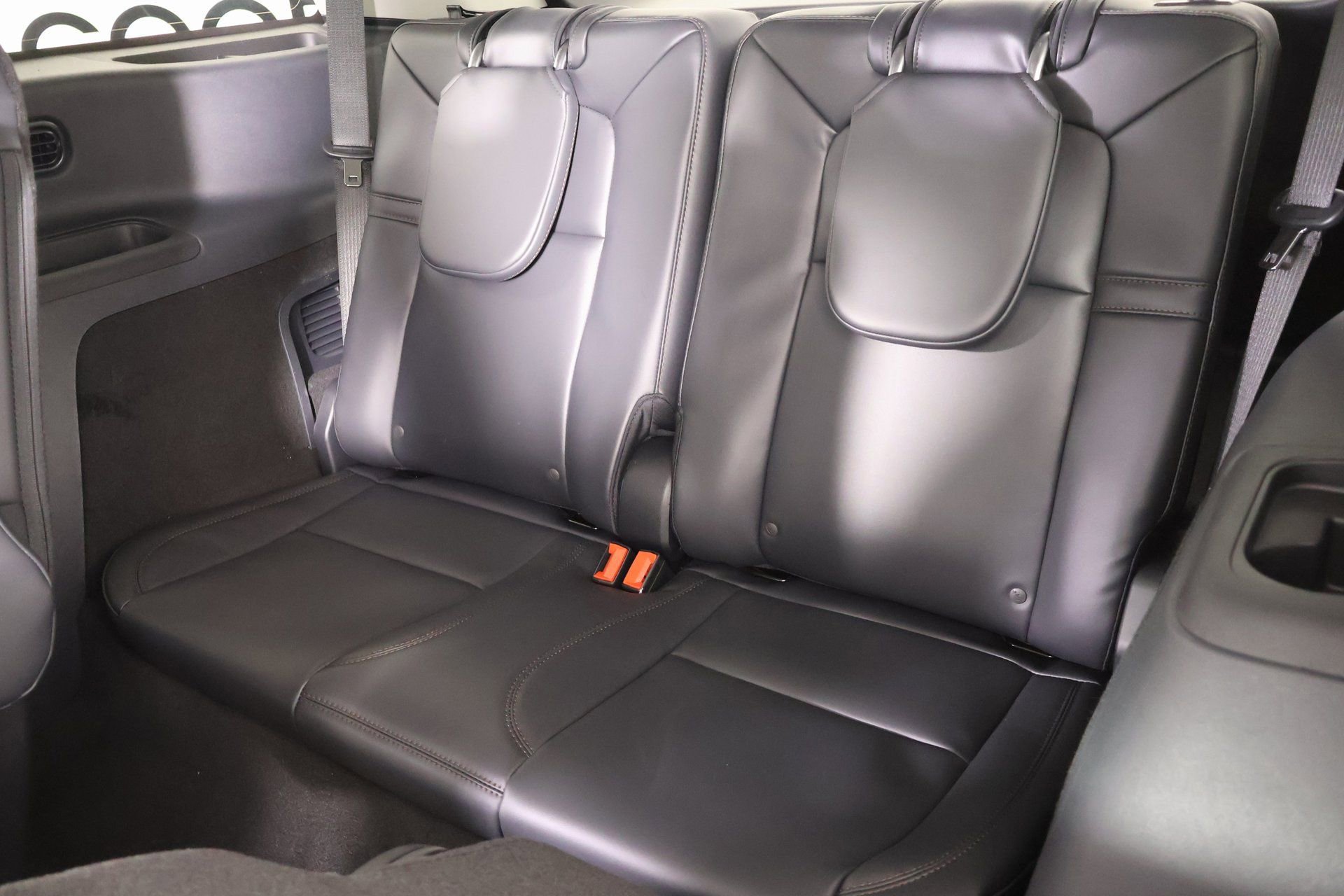New 2026 Lincoln Aviator AWD w/ Jet Appearance Package image 13
