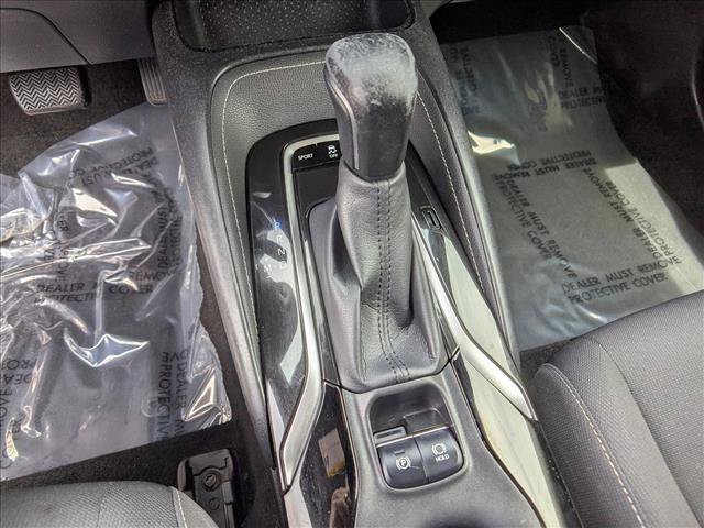 Used 2021 Toyota Corolla SE w/ SE Preferred Package FWD image 13