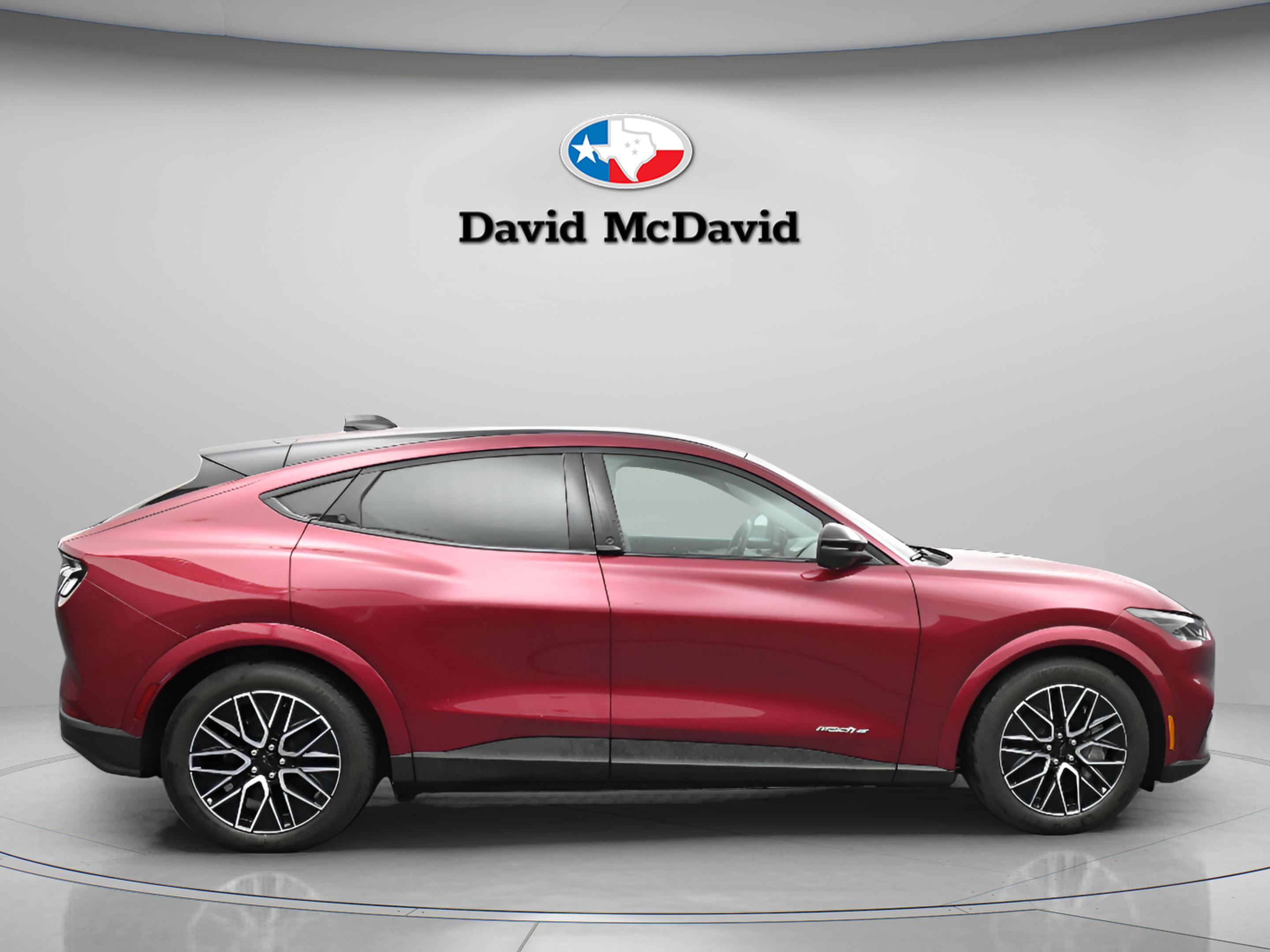 Used 2025 Ford Mustang Mach-E Premium RWD image 9