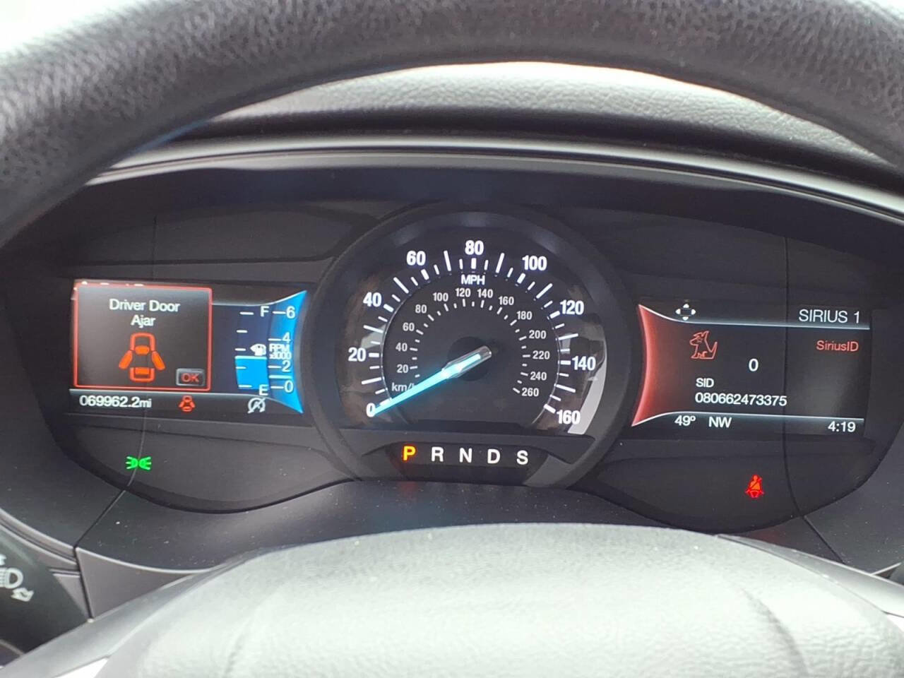Used 2018 Ford Fusion SE w/ Fusion SE Technology Package FWD image 18