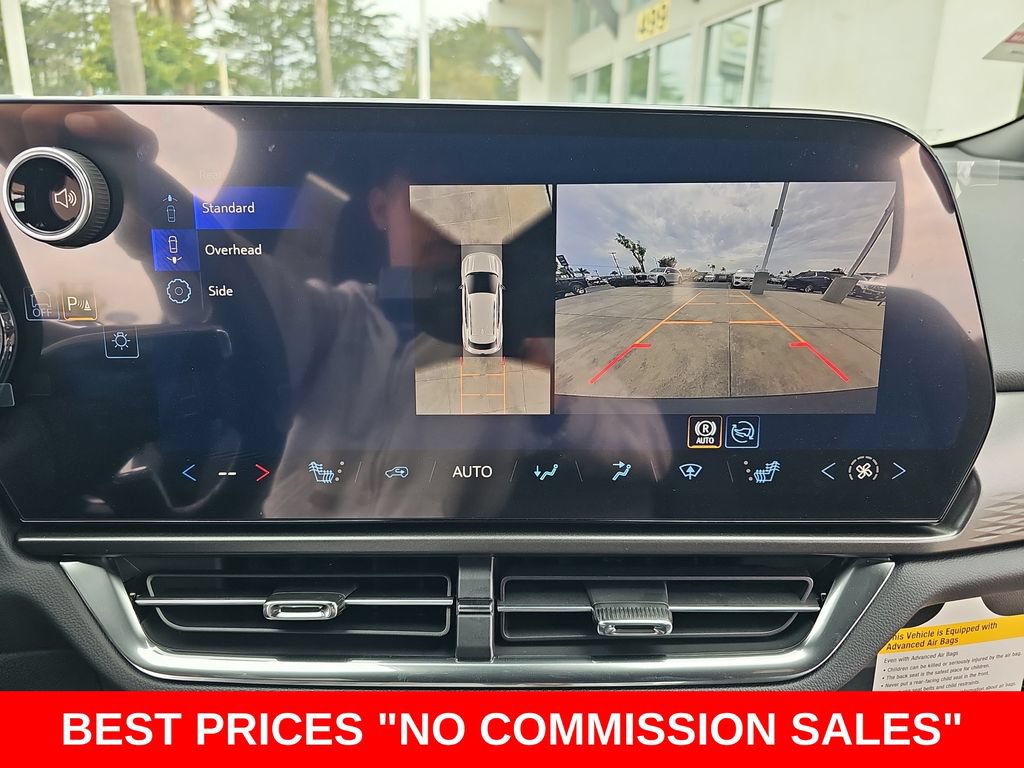 New 2026 Chevrolet Equinox EV LT w/ Comfort Package FWD image 22