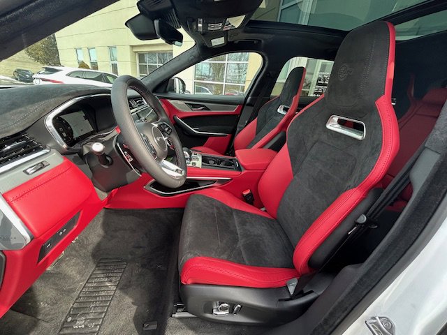 New 2025 Jaguar F-PACE SVR image 15