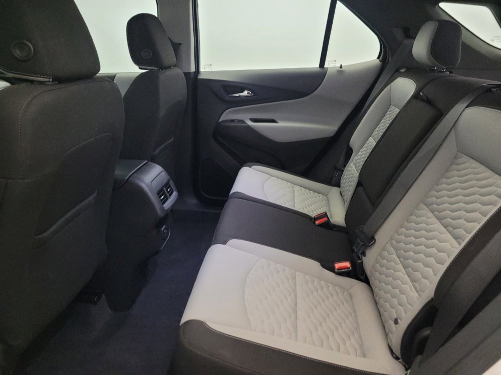 Used 2021 Chevrolet Equinox LS image 18