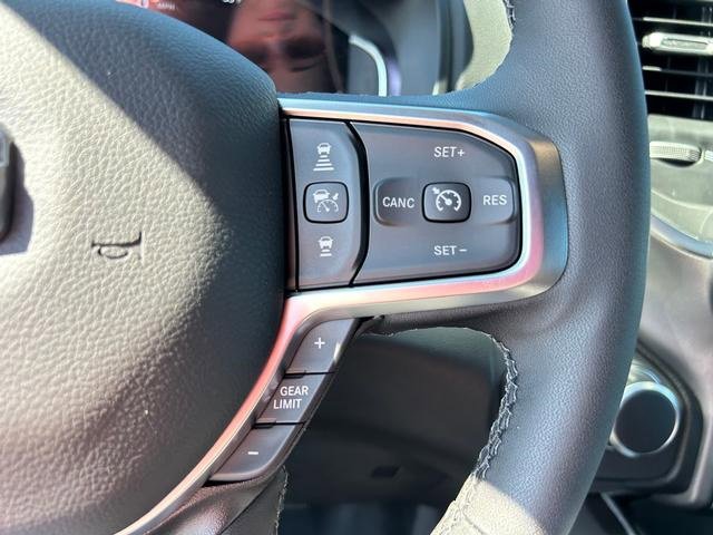 New 2026 RAM 1500 4x4 Crew Cab image 21