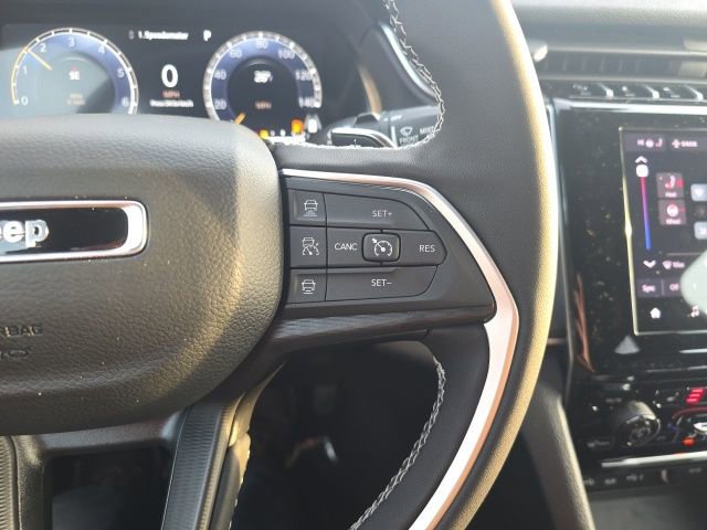 New 2025 Jeep Grand Cherokee Altitude w/ Trailer Tow Package image 14