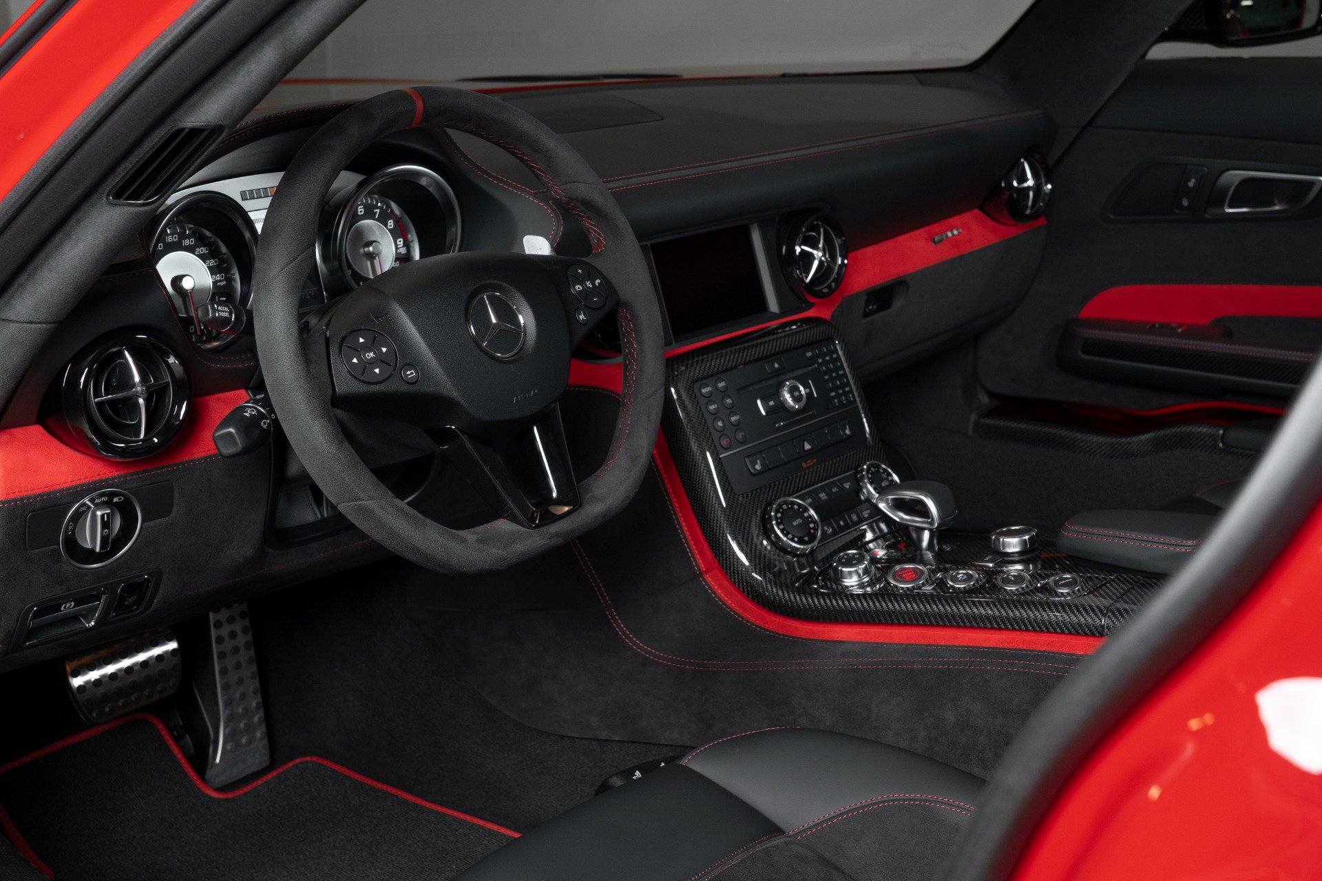 Used 2014 Mercedes-Benz SLS AMG Black Series image 21