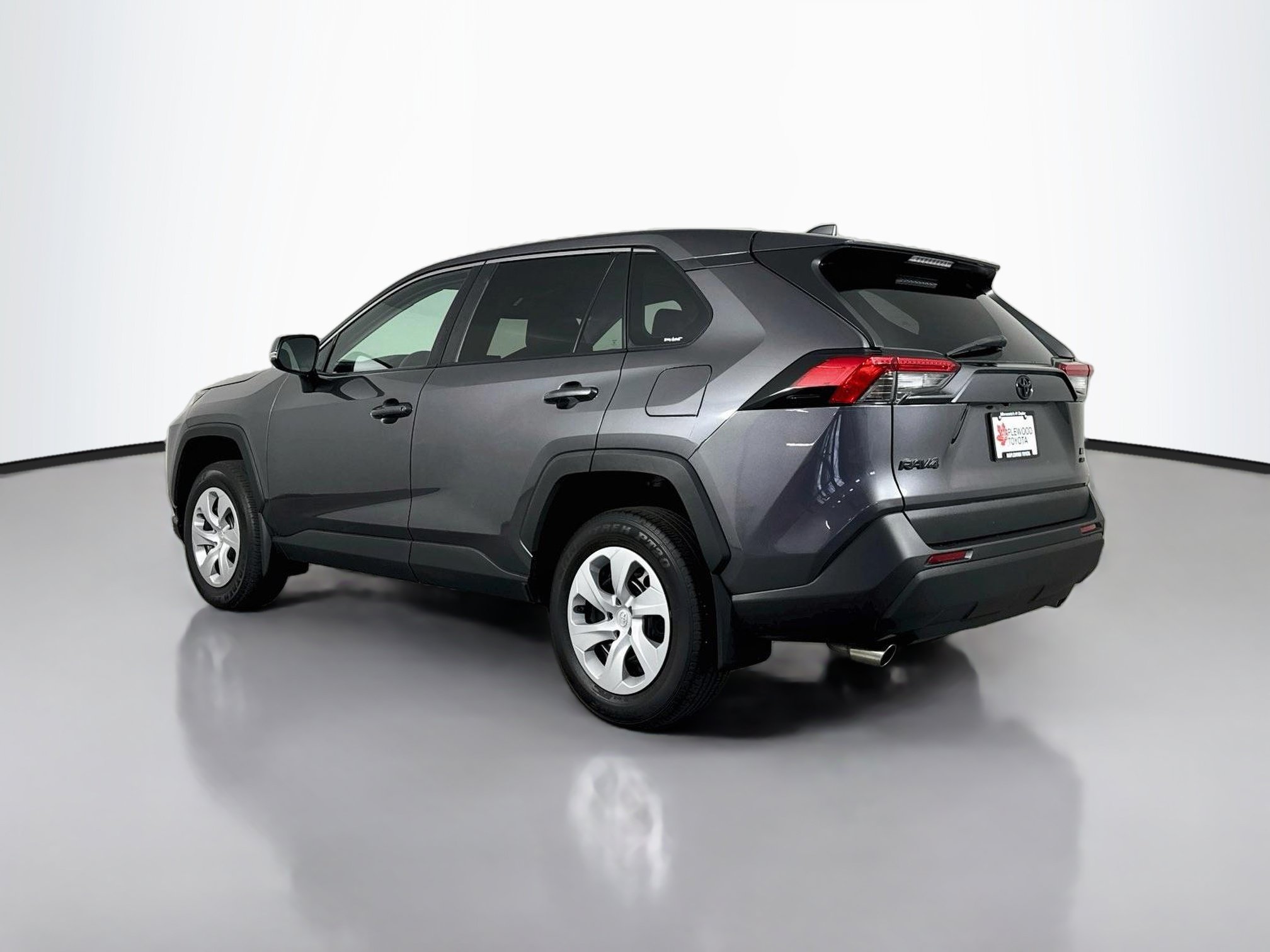 Certified 2024 Toyota RAV4 LE AWD/4WD image 5