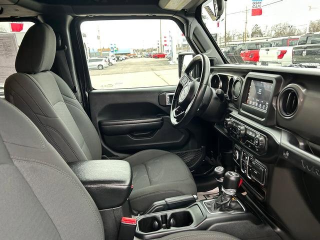 Used 2021 Jeep Wrangler Unlimited Sport image 31