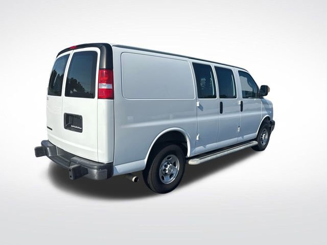 Used 2023 Chevrolet Express 2500 w/ Driver Convenience Package image 9