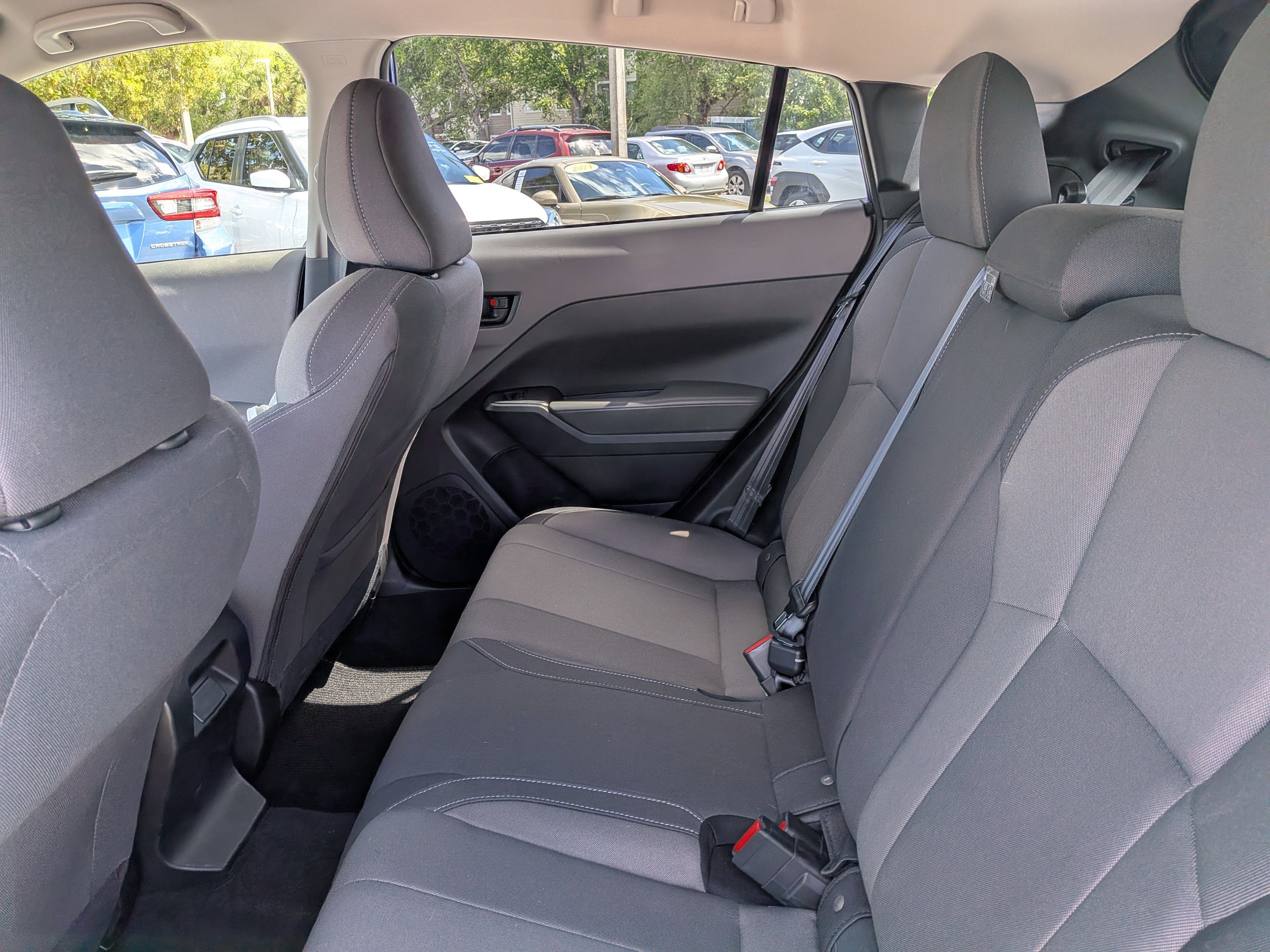 Used 2025 Subaru Crosstrek 2.0i image 14