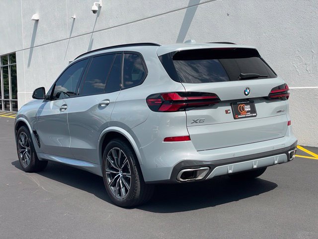 Certified 2024 BMW X5 xDrive40i w/ M Sport Package AWD/4WD image 5