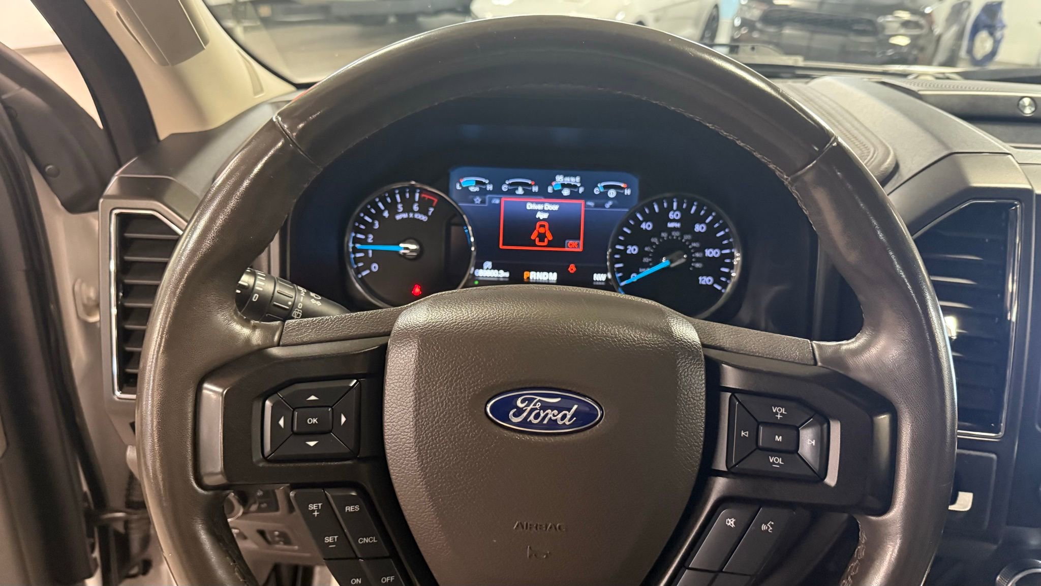 Used 2019 Ford Expedition Limited image 34