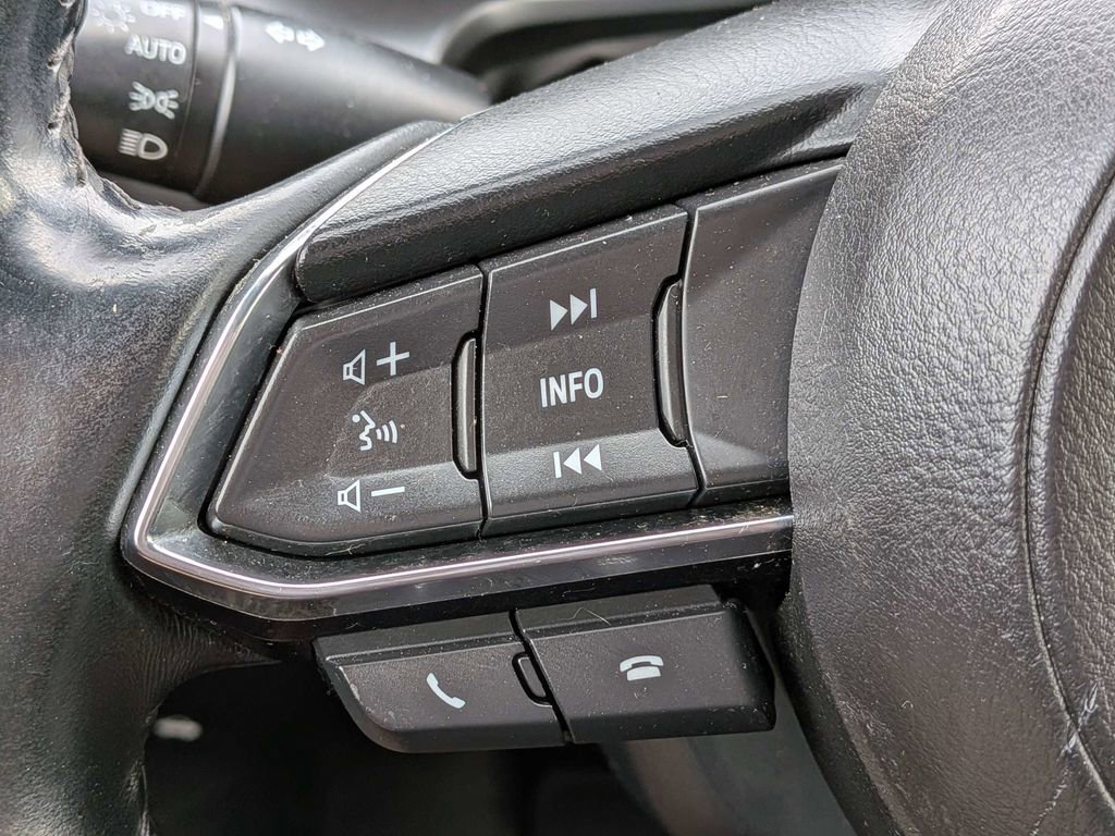 Used 2018 MAZDA MAZDA3 Touring FWD image 22