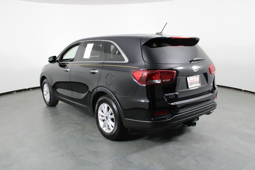 Used 2020 Kia Sorento LX image 3