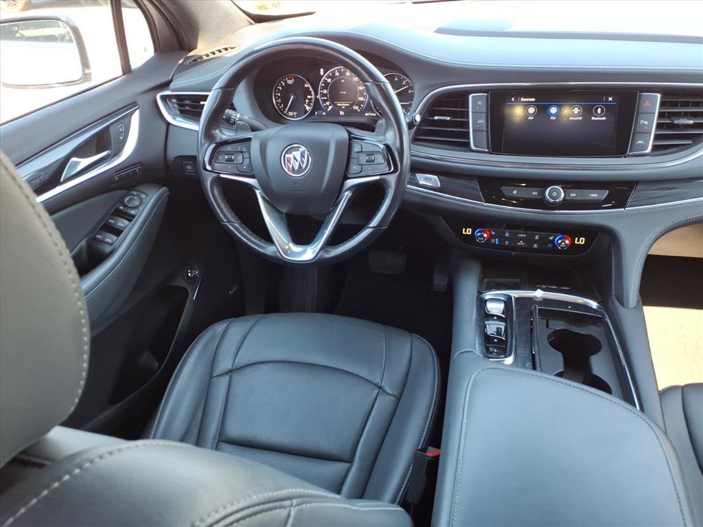 Used 2024 Buick Enclave Premium image 4